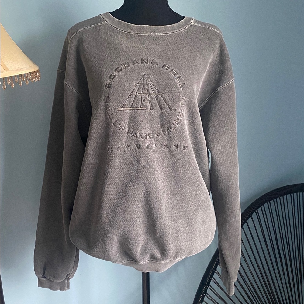 Rock And Roll Hall Of Fame Cleveland Ohio Authentic Pigment Large Grey Crewneck